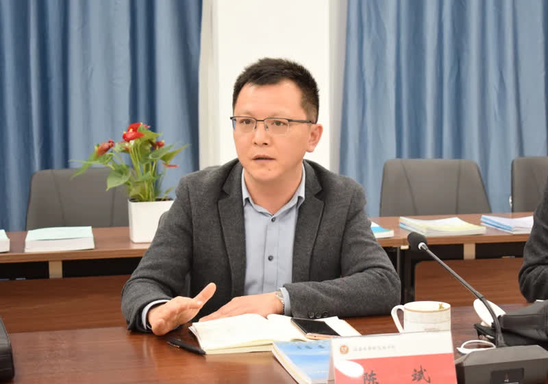 市教育局副局长陈斌讲话