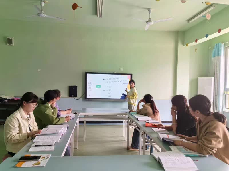 探儿童视角,研主题脉络——沛县五段镇中心幼儿园主题审议活动